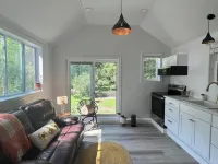 Newly Built Barn Loft in Pioneer Valley Hotels in Hampshire County