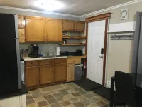 Just Like Being At Home- Newly Renovated Unit