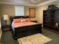 Trailside Manor - 0.5mi from Uofa Campus!