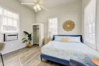 Beauty on Ball -Studio 3- King Bed, Great Location