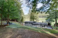 ★ Baywood Redwood Retreat-7BD- Luxury / Rejuvenate. Hotels near Woodley Island