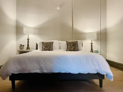 Suite Home Indiana #1 Mesker Park Zoo & Botanic Garden附近的飯店