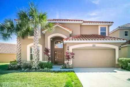 Wonderful 6 bedrooms home just 7 miles from Disney