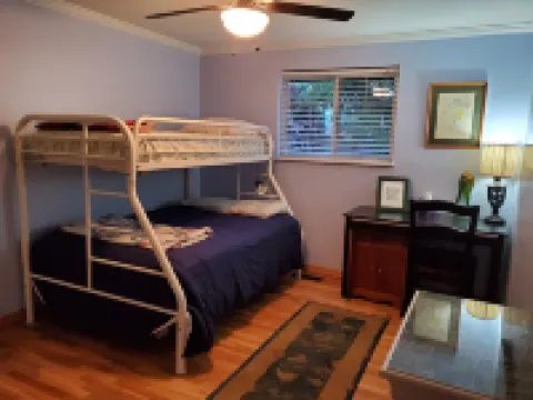 Cute private home in the heart of Yakima. Easy access to best city attractions..