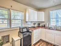 Charming Cottage with easy access to local attractions-pet and kid friendly Hotels in Dillon County