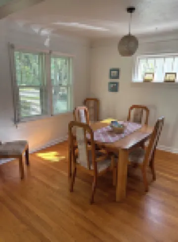 Quaint sunny cottage that rests in the historical neighborhood of Billings