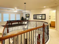 Spacious 5 bedroom w/ Game Room and Covered Patio
