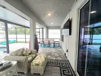 Brand new house with heated salt water pool. Perfect get away in Palm Coast