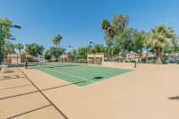 Your Luxury Getaway on Biltmore Golf Links Course, Phoenix AZ!