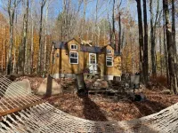 Tiny Cat Tiny House Hotels in Neversink