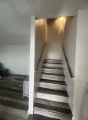 Beautiful 2/2 townhome across from world class Lake Okeechobee Bass fishing !