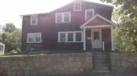 Mystic Home Perfect for Families- Easy Walk to Downtown. .