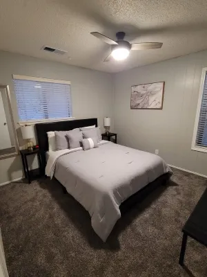 Cozy 3 Bedroom house with Pool Spa and Game Room
