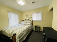 Entire 3bd home Comfortable Private