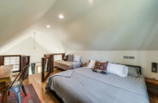 New modern luxury mountain cottage