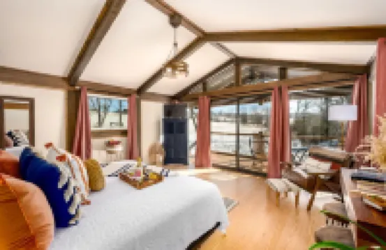 The Carson at Ridgeview. Asheville rental! Luxury Glamping!