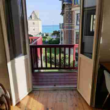 Appartement de Villa Historique - 50m de la Plage Others