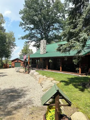 Beautiful Cabin located in the “heart of thumb” wifi