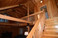 Riverfront Cabin: Relax and Renew on the New River Hotels in Bald Mountain