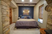 Cozy 3-Bedroom Grand Chalet in Delta, Colorado