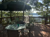 Serene Lakefront Retreat: Close to Marina, Park, & Downtown Charm