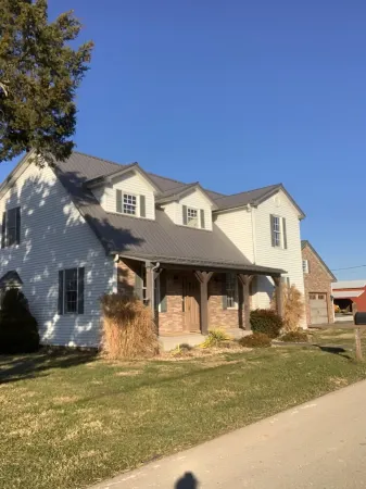 Bluebird Meadows W/hot Tub and Pool Special
