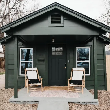 Cozy, speakeasy style house located in the heart of Norman