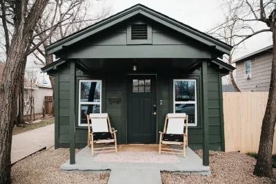 Cozy, speakeasy style house located in the heart of Norman