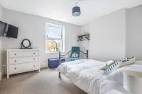 Sea Breeze-Cliff Terrace -Hunstanton. 3 Bedroom Apartment -Sea View