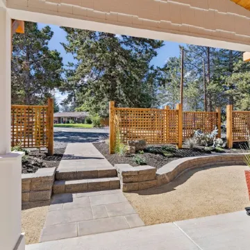 Cute, Quiet & Private Bungalow - Newly Remodeled