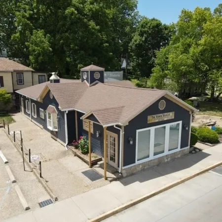 Guest House with a River View, located downtown Hannibal, MO—- No Cleaning Fee