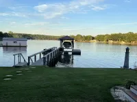 PRIVATE LAKESIDE BLISS-2 BR APARTMENT-STUNNING LAKE WYLIE VIEW FROM PRIVATE DECK
