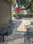 Family Poolside Paradise on Quiet Cul-de-Sac 4.7 Miles from Siesta Key Beach