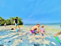 Dow Town Jensen Beach📍WALK to the SEA in 2 minute. Walk to Publix Super Markets