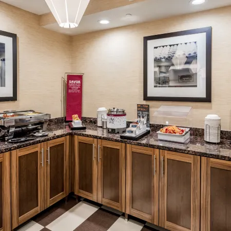 Hampton Inn Milwaukee-Airport