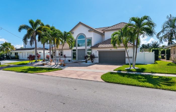 Waterfront Estate Exclusive-Paradise Lighthouse Point Florida Private Pool/Spa
