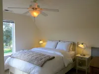 19-Acre Russian River Wine Country Retreat, Private Beaches, beautiful house - Beach