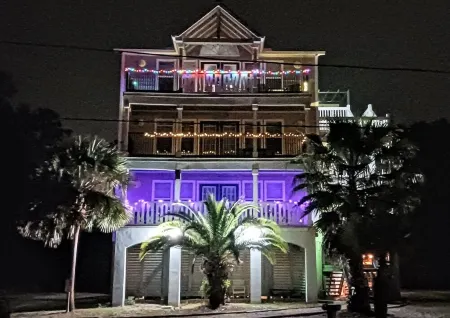 Its Still Beach Weather in Florida! Отели рядом с достопримечательностью «Парк Сифуд Ландинг»