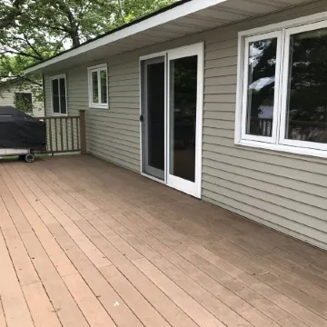 Sandy Beach, Level Lot, 4Br 2BA, 110' Shore, 2-Miles to Alexandria-License #1802