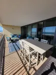 Excellent ! 5- Star Beachfront Condo.