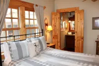 Secluded Getaway at Wayward Cottage