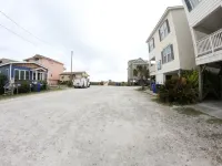 Pet friendly Leeward Cottage: Only a Few Steps to the Beach - 2성급