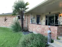 THE LAKE HOUSE AT KNOB HILL