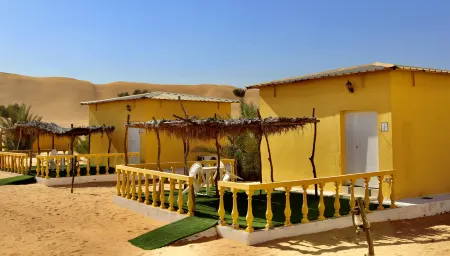 Golden Palm Oasis Desert Camp Отели в г. Wahiba Sands