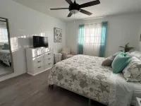 Barefoot Dreams 2 Bed 2 Bath Private Pool Home - Fenced In Yard -10 min to beach -  Habitaciones en casas particulares
