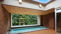 Yuki Lodge Hotels in Akiota