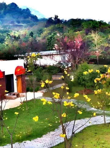 รูปภาพของพอเพลิน ฮิบรีสอร์ท แอท สวนผึ้ง