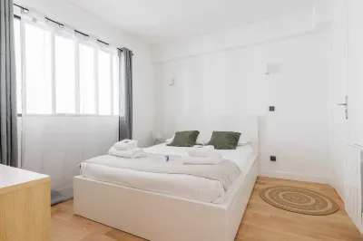 Serene Apartment 6P 2Br - Puteaux la Défense