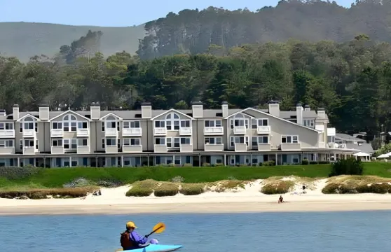 半月灣海灘酒店