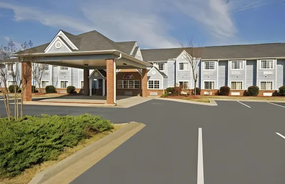 麥克多諾美洲最佳價值套房酒店